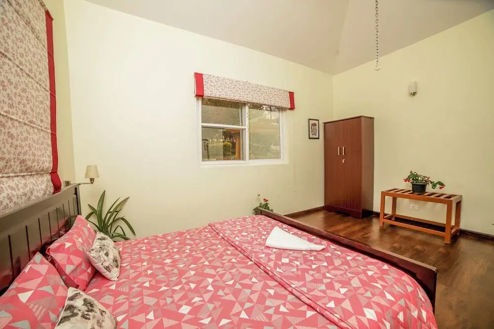 Ути: The Perfect Home Stay