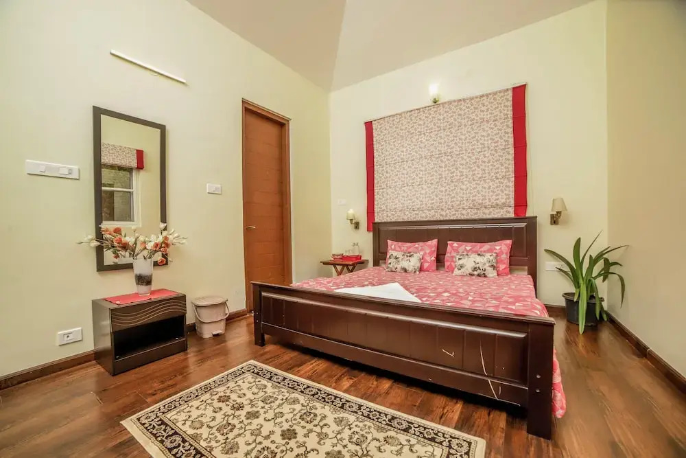 Ути: The Perfect Home Stay