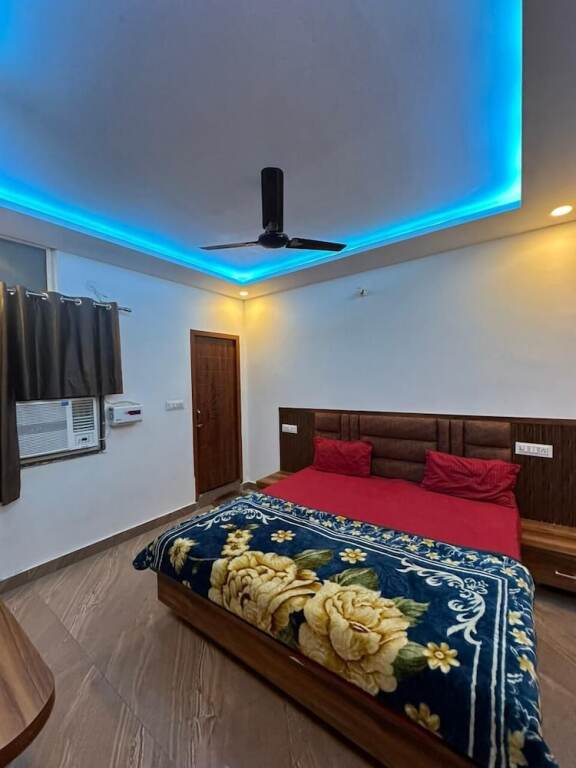 Вриндаван: The Ganga Residency