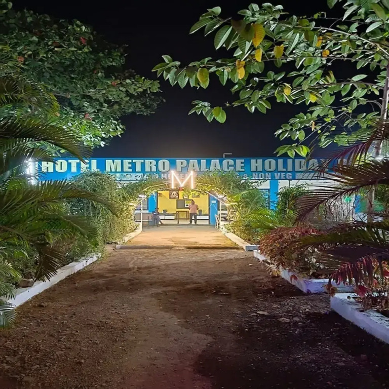 Хандала: Hotel Metro Palace Resort