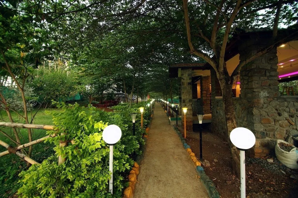 Ути: Hillside Spring Valley