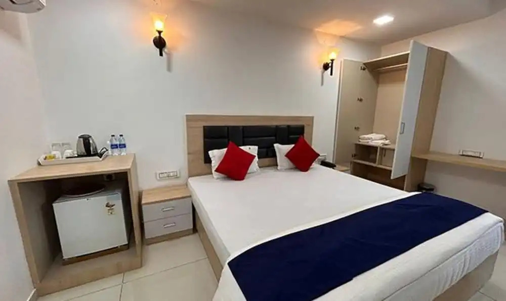 Хидерабад: FabHotel Prime Anika Suites