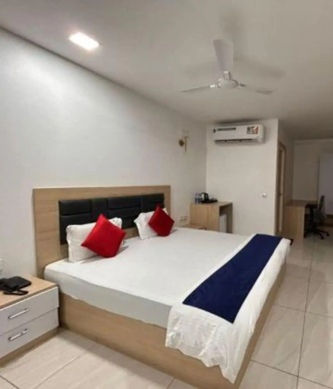 Хидерабад: FabHotel Prime Anika Suites