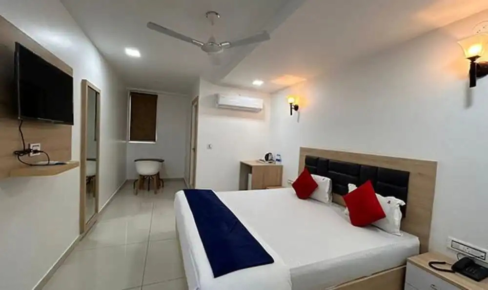 Хидерабад: FabHotel Prime Anika Suites
