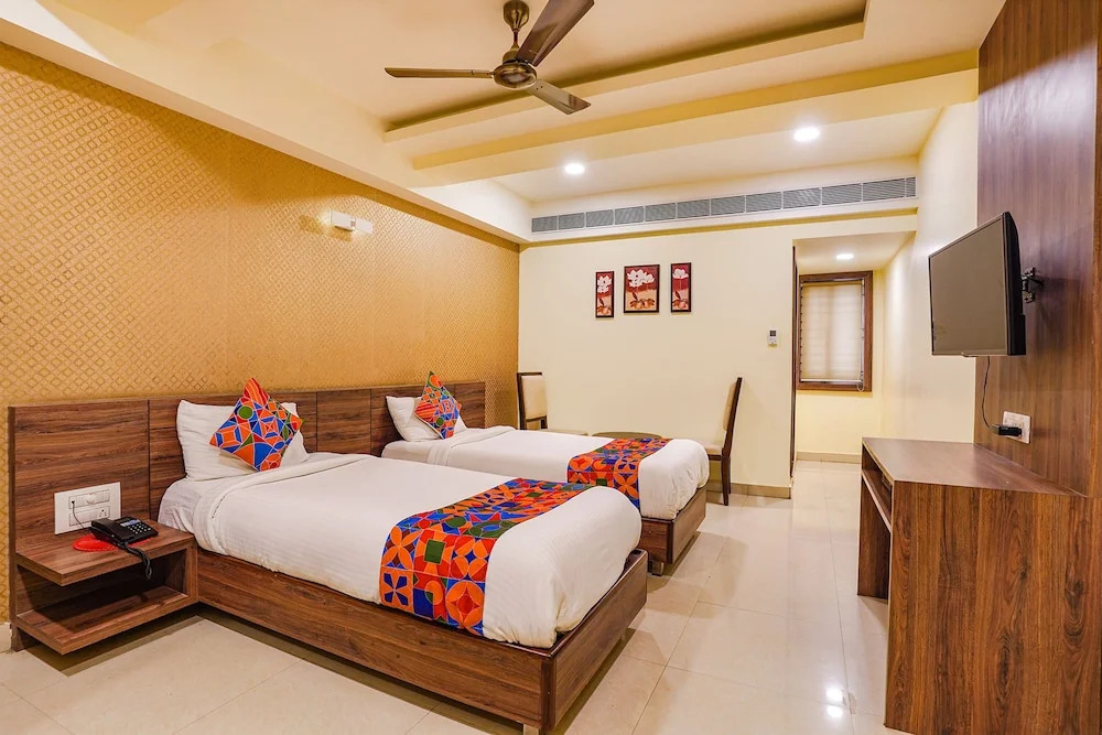 Бангалор: FabHotel Ginger Suites