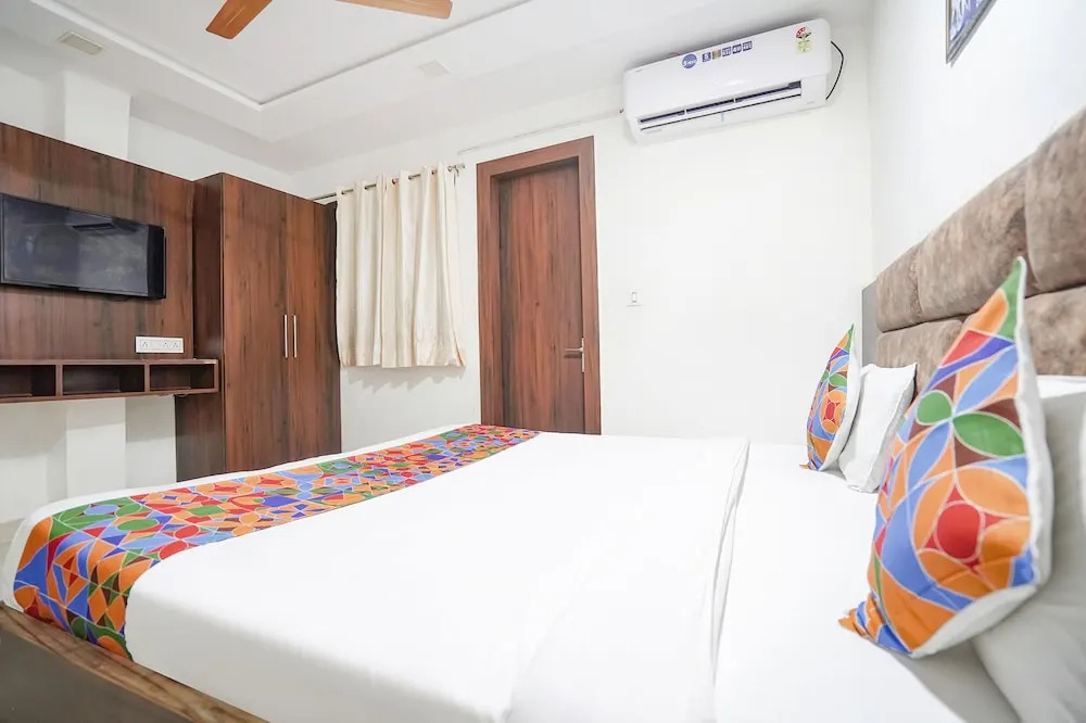 Агра: FabHotel Vishal Palace