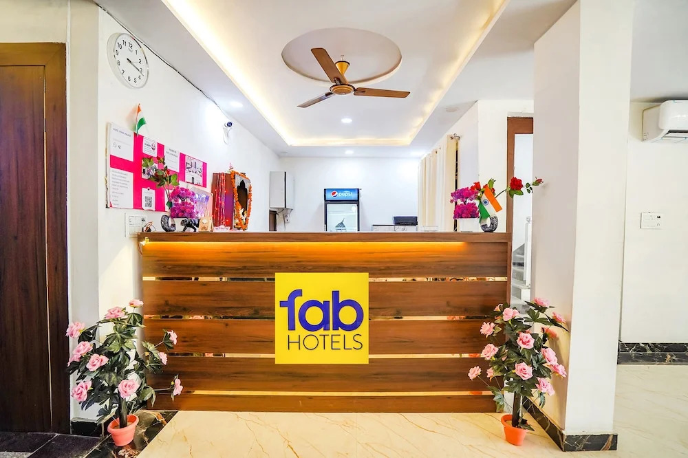 Агра: FabHotel Vishal Palace