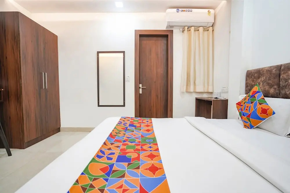 Агра: FabHotel Vishal Palace