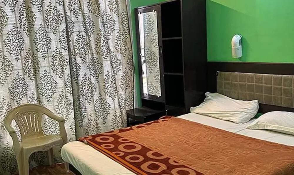 Кодайканал: FabExpress MK Homes