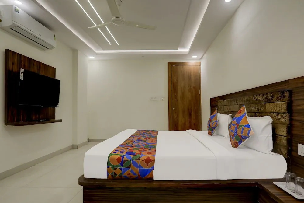 Бхопал: FabHotel Oriental