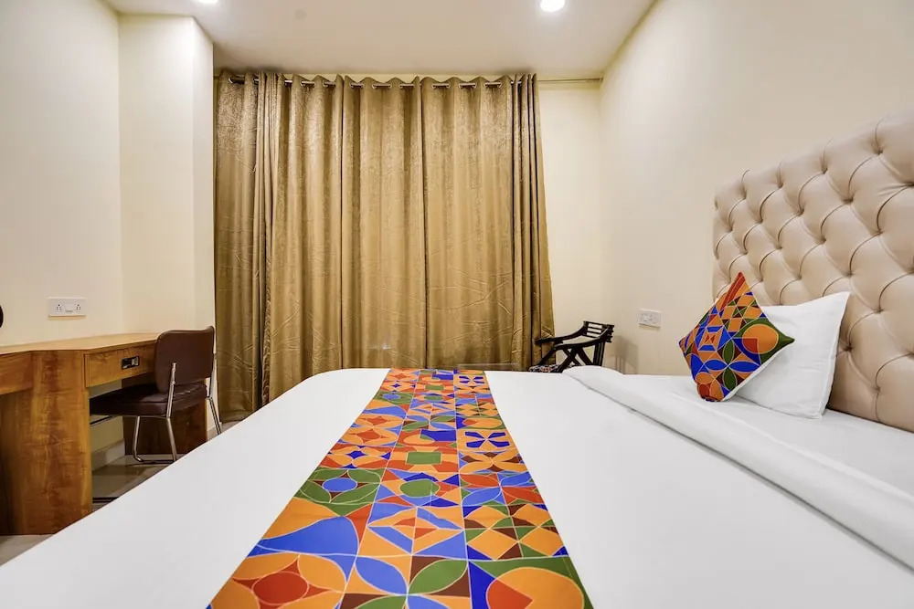 Большая Нойда: FabHotel Prime Royals Orchard