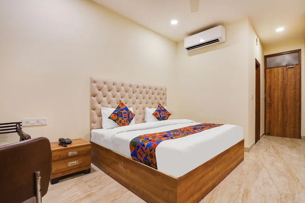 Большая Нойда: FabHotel Prime Royals Orchard
