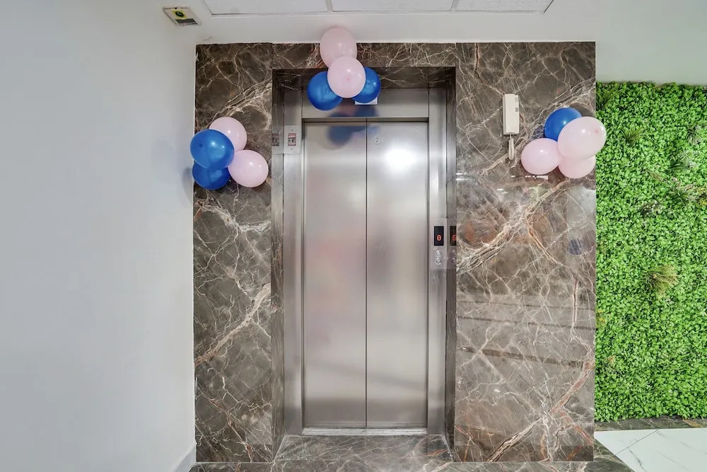 Большая Нойда: FabHotel Prime Royals Orchard