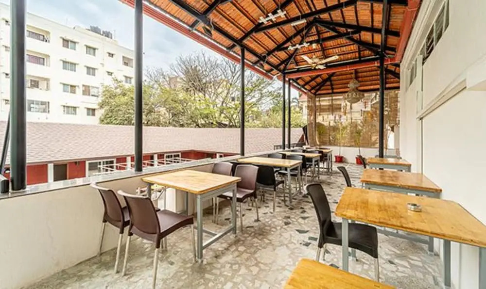 Бангалор: FabHotel Prime Seasons Suites HBR