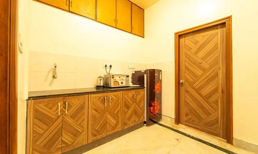 Бангалор: FabHotel Prime Seasons Suites HBR