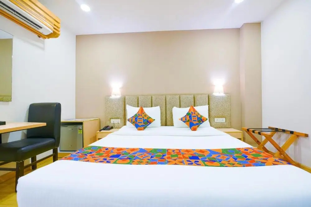 Нойда: FabHotel Prime Ayaan Residency