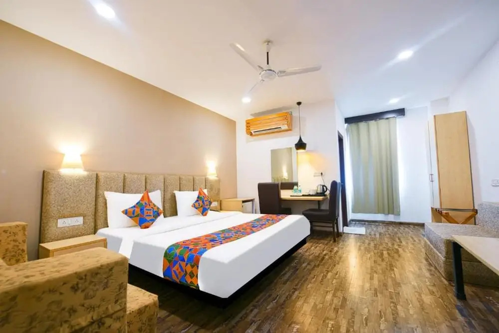 Нойда: FabHotel Prime Ayaan Residency