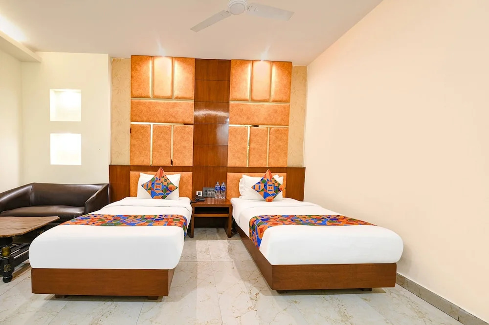 Фаридабад: Fabhotel Billionaire Inn