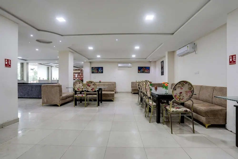 Агра: Fabhotel Orchid
