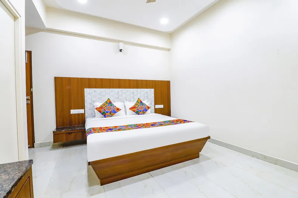 Бангалор: Fabhotel Sathya Comforts