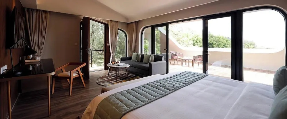 Ченнаи: Fortune Beach Resort ECR