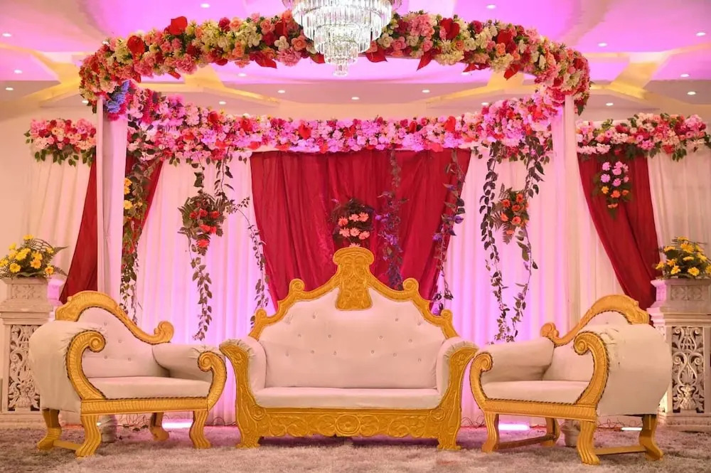 Барейлли: Shree Sai Lawns
