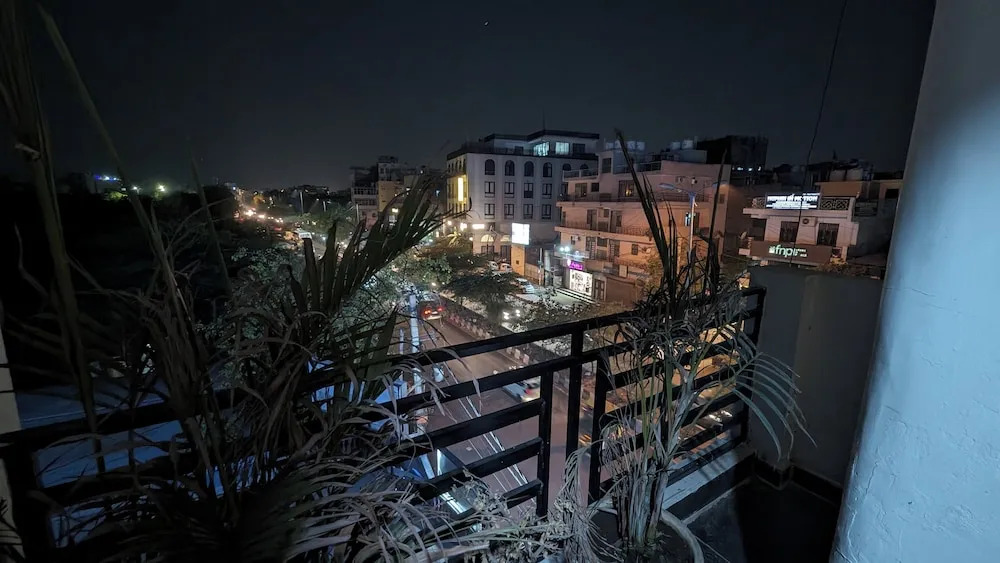 Нью-Дели: Hotel Aron By The Premium Villa