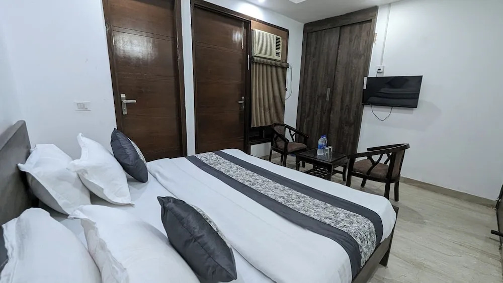 Нью-Дели: Hotel Aron By The Premium Villa