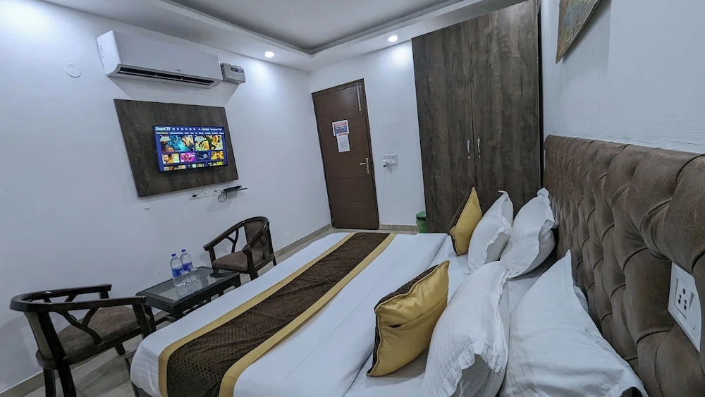 Нью-Дели: Hotel Aron By The Premium Villa