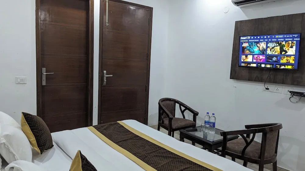 Нью-Дели: Hotel Aron By The Premium Villa