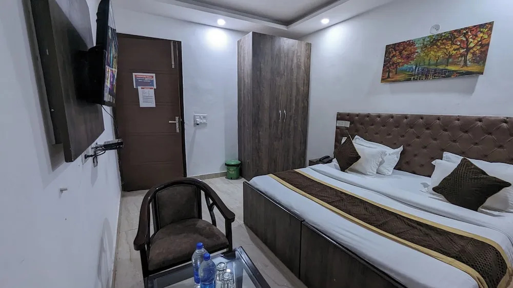 Нью-Дели: Hotel Aron By The Premium Villa