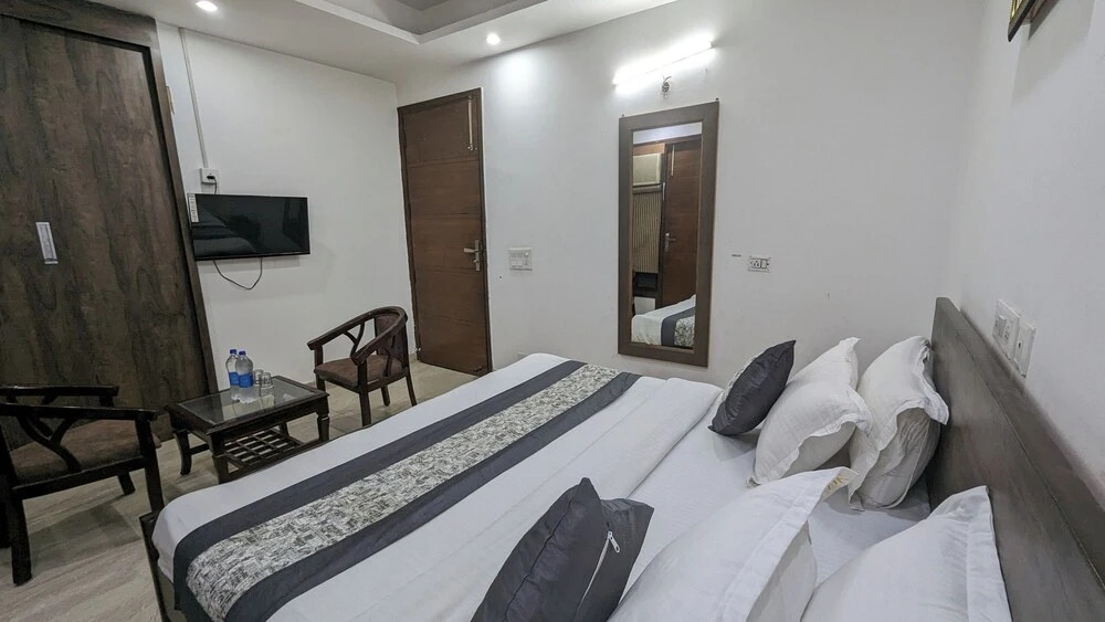 Нью-Дели: Hotel Aron By The Premium Villa