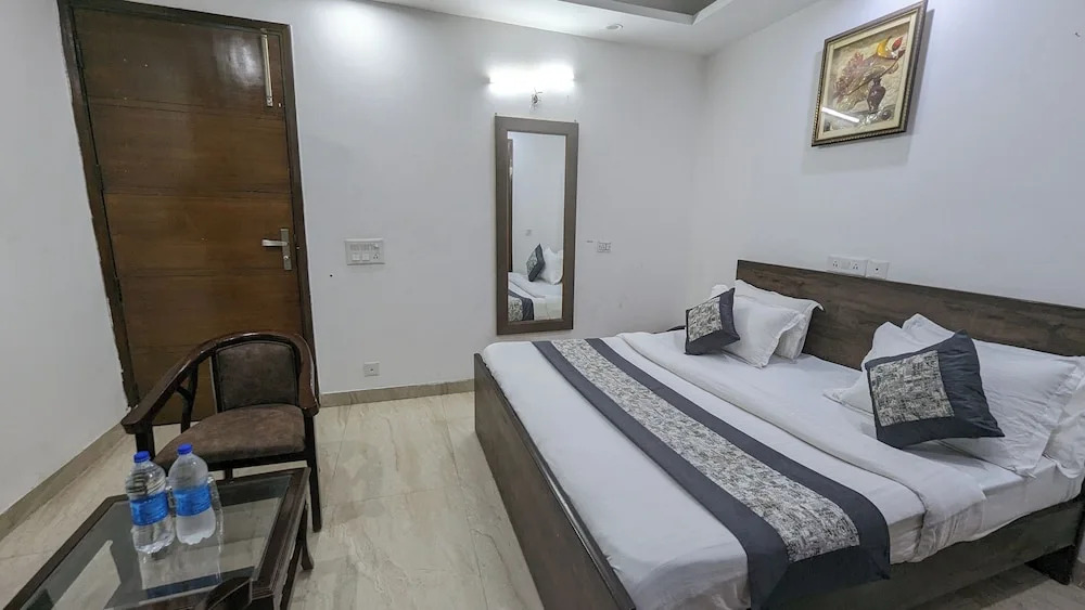 Нью-Дели: Hotel Aron By The Premium Villa