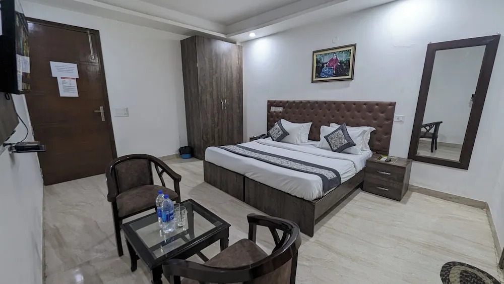 Нью-Дели: Hotel Aron By The Premium Villa