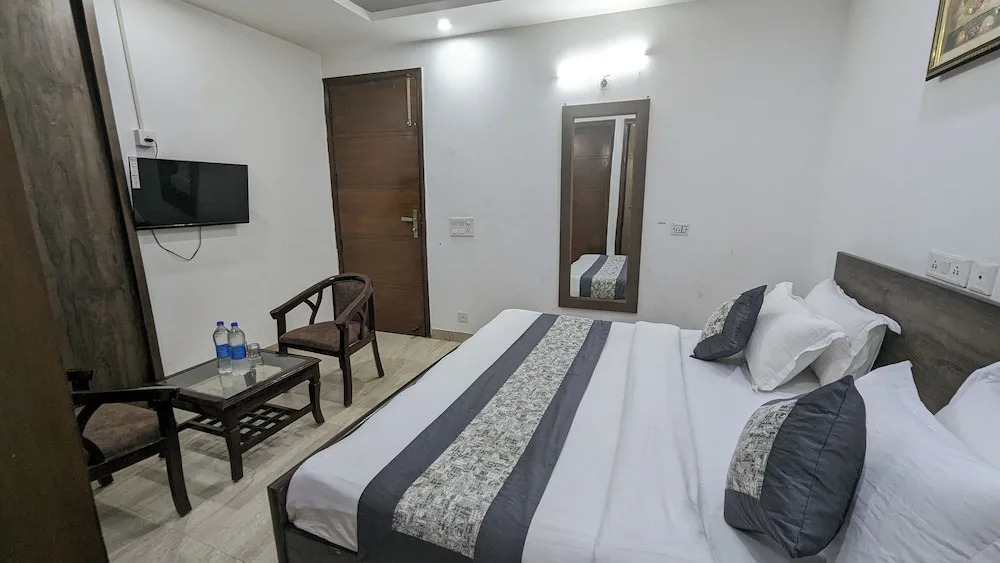 Нью-Дели: Hotel Aron By The Premium Villa