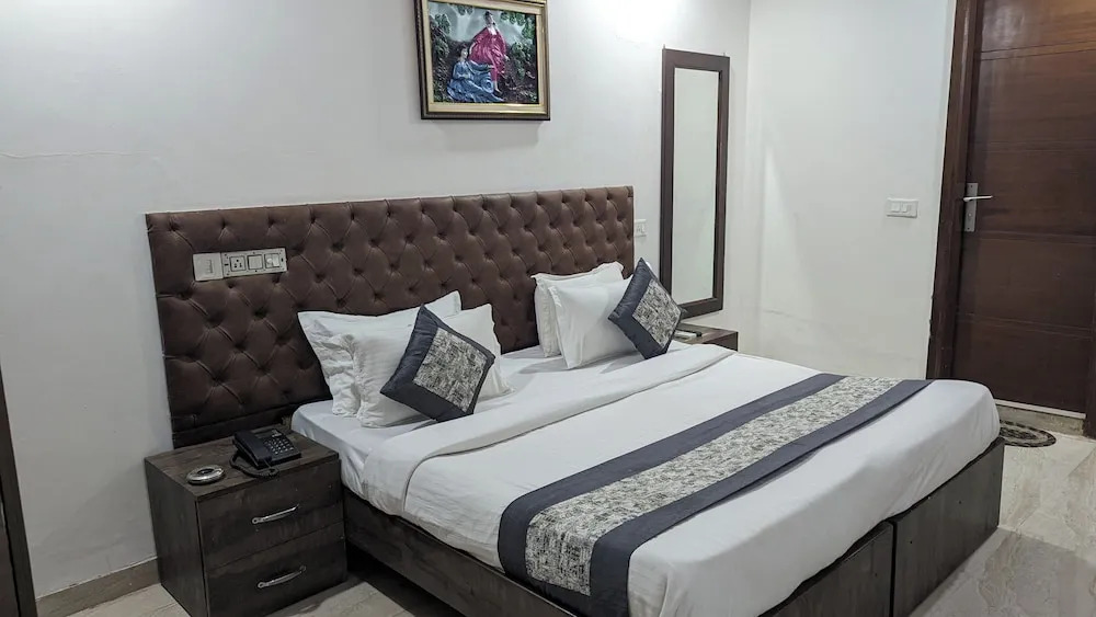 Нью-Дели: Hotel Aron By The Premium Villa