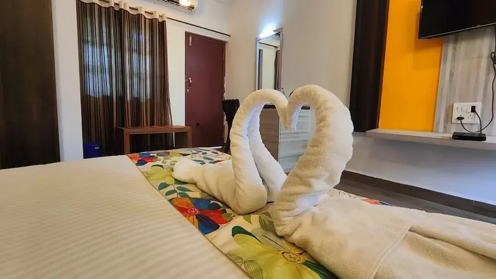Верем: Hotel Baga Stays By Coral