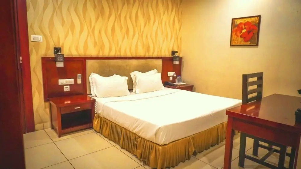 Bilaspur: Hotel Silver Oak