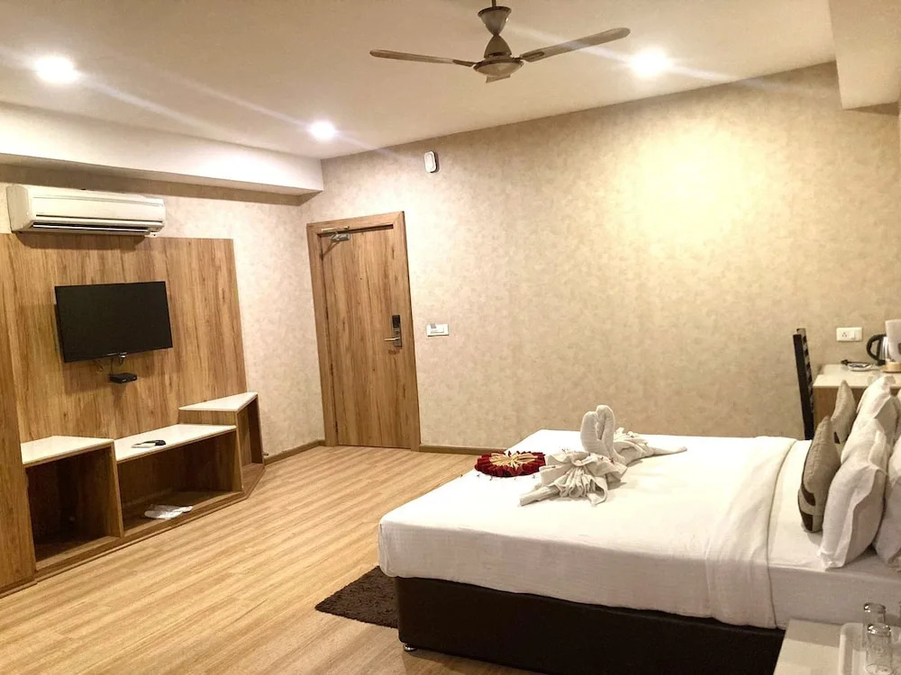 Bilaspur: Hotel Silver Oak