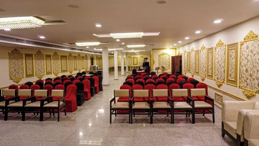Bilaspur: Hotel Silver Oak