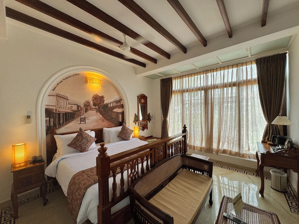 Пудучерри: La Plage SeaView Suites