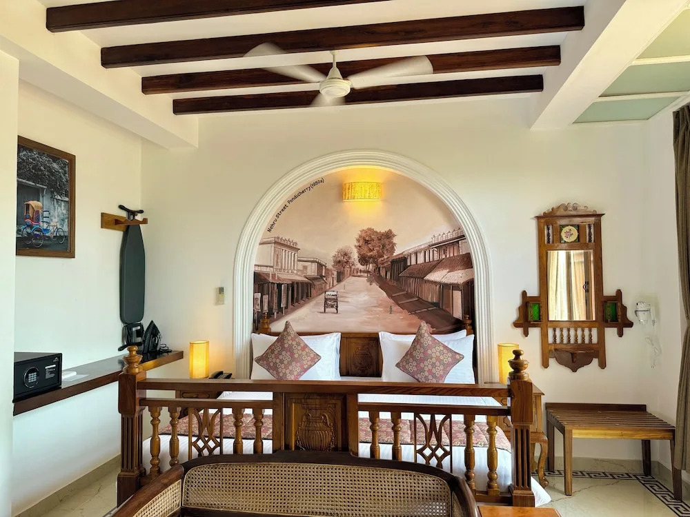Пудучерри: La Plage SeaView Suites