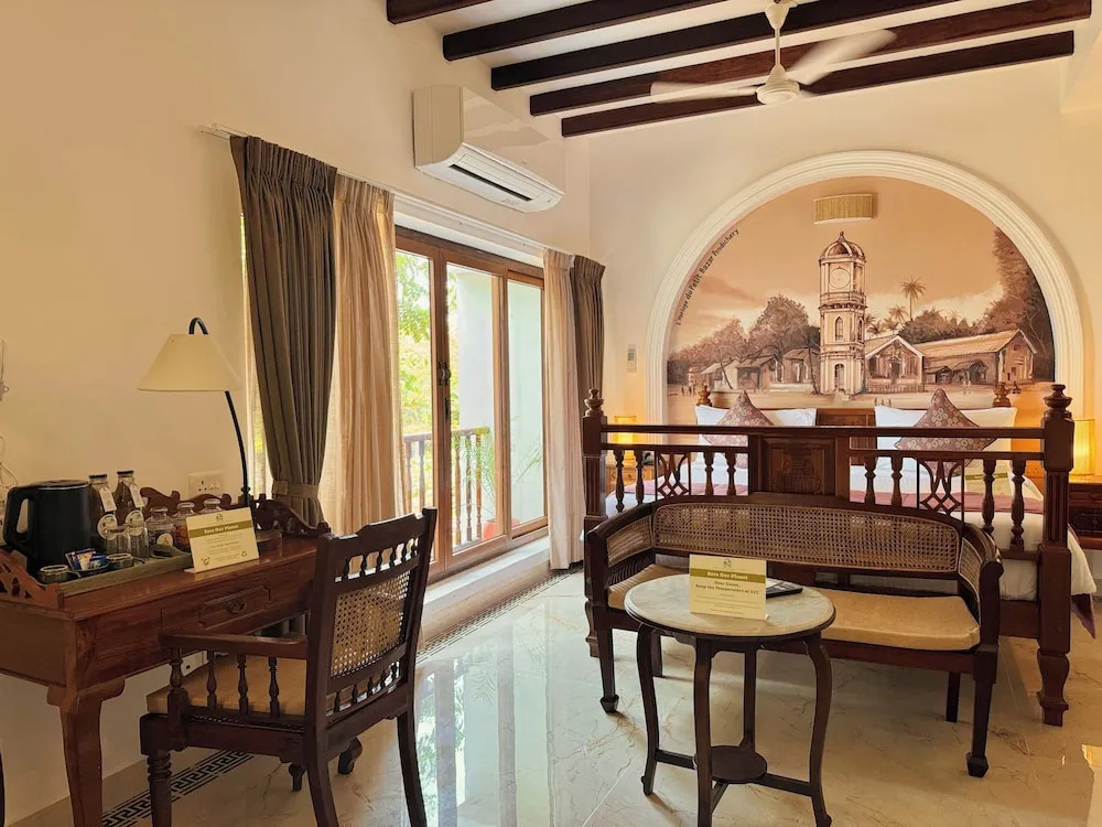 Пудучерри: La Plage SeaView Suites