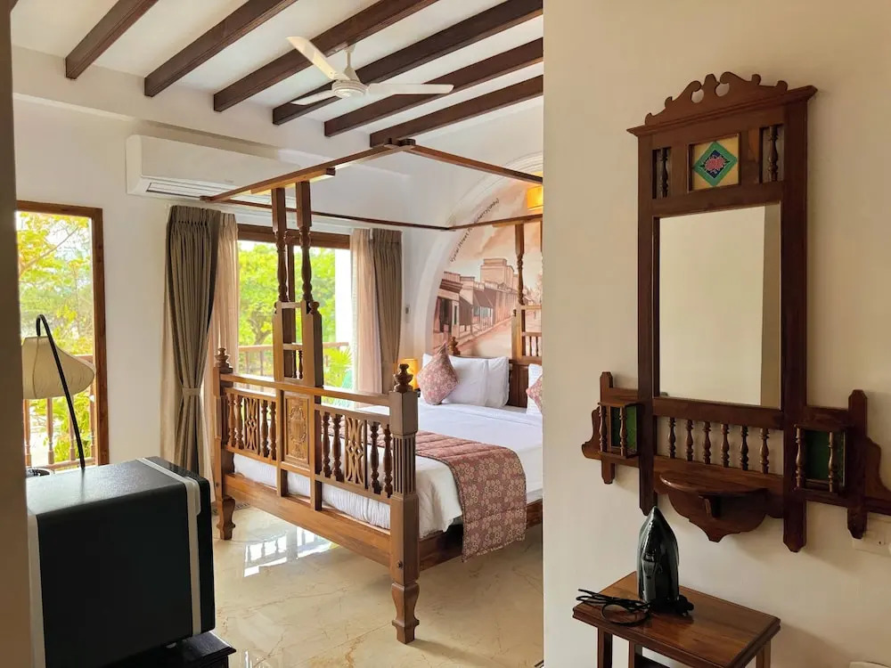 Пудучерри: La Plage SeaView Suites