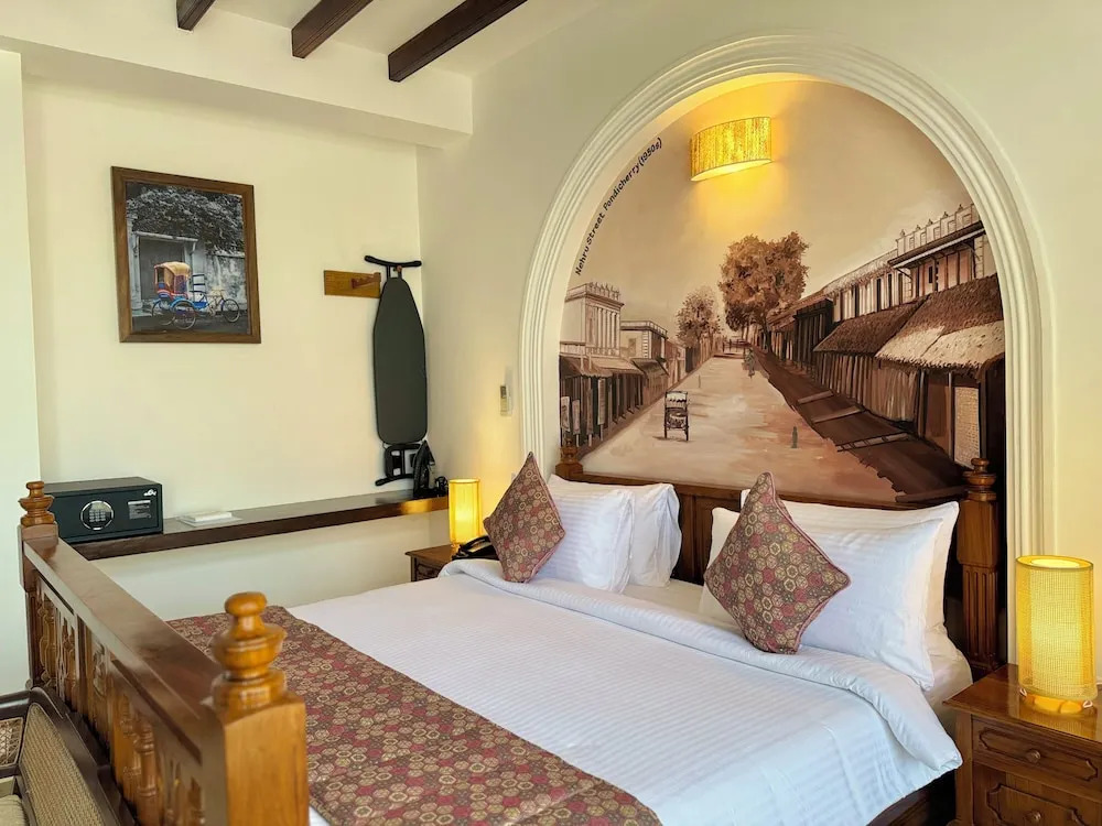 Пудучерри: La Plage SeaView Suites