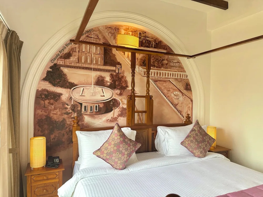 Пудучерри: La Plage SeaView Suites