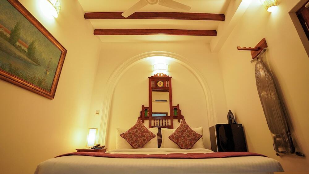 Пудучерри: La Plage SeaView Suites