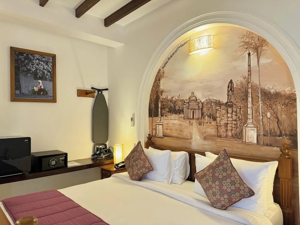Пудучерри: La Plage SeaView Suites