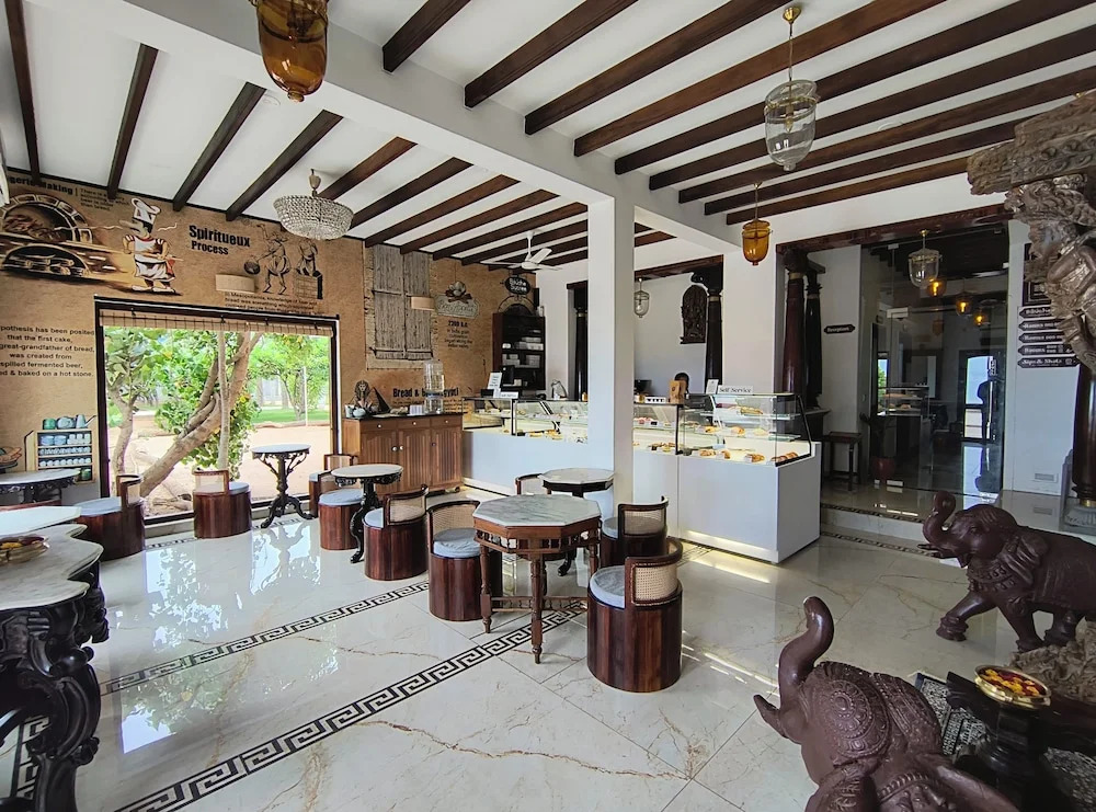 Пудучерри: La Plage SeaView Suites