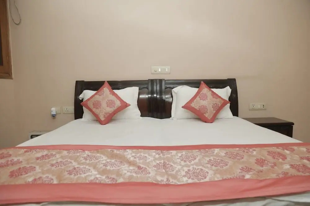 Нью-Дели: Room in B&B - Bed and Breakfast Cum Home Stay
